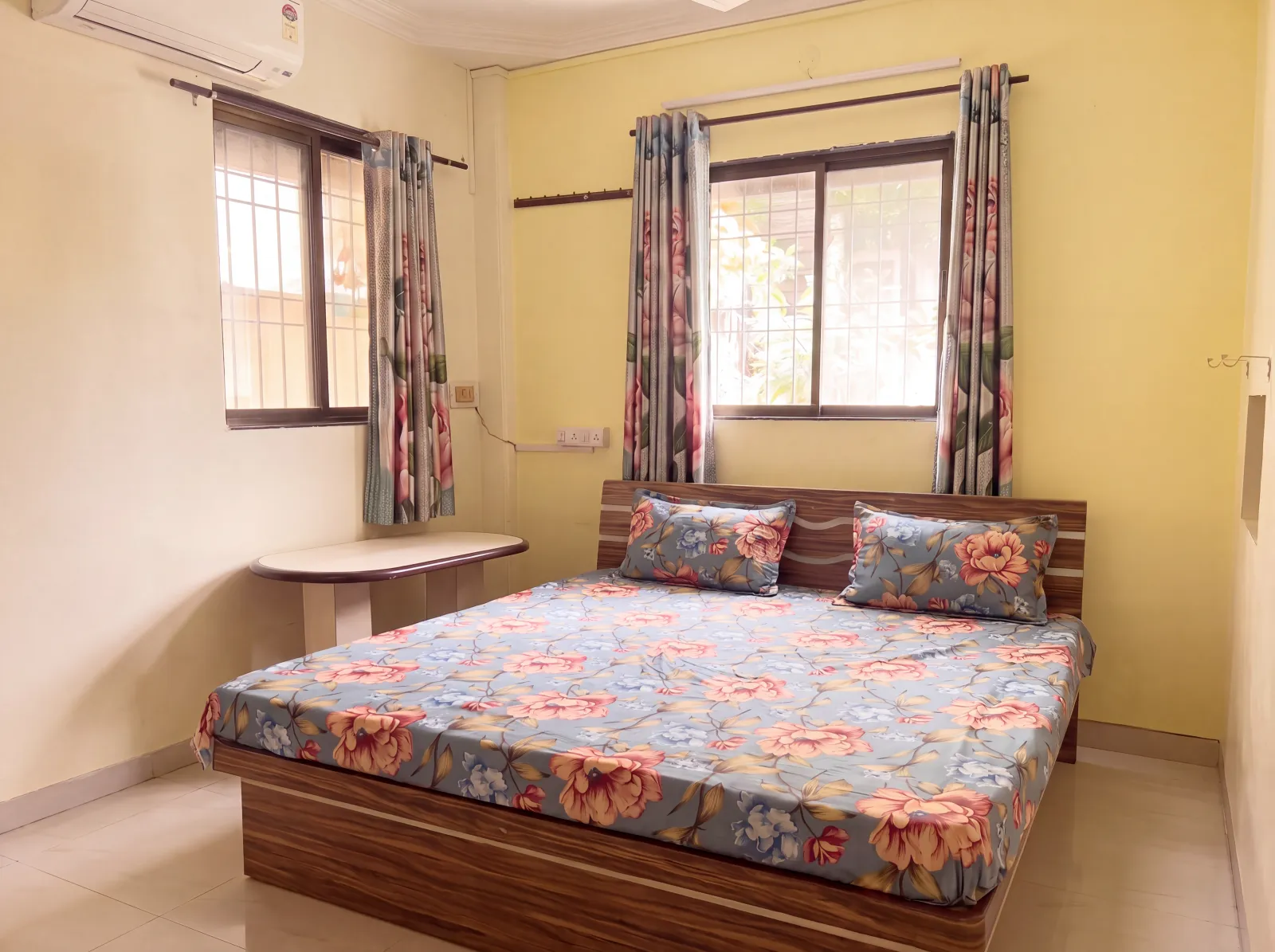 Entire First Floor 3BHK at Salona Guest House Kandivali West - ₹5,000/night