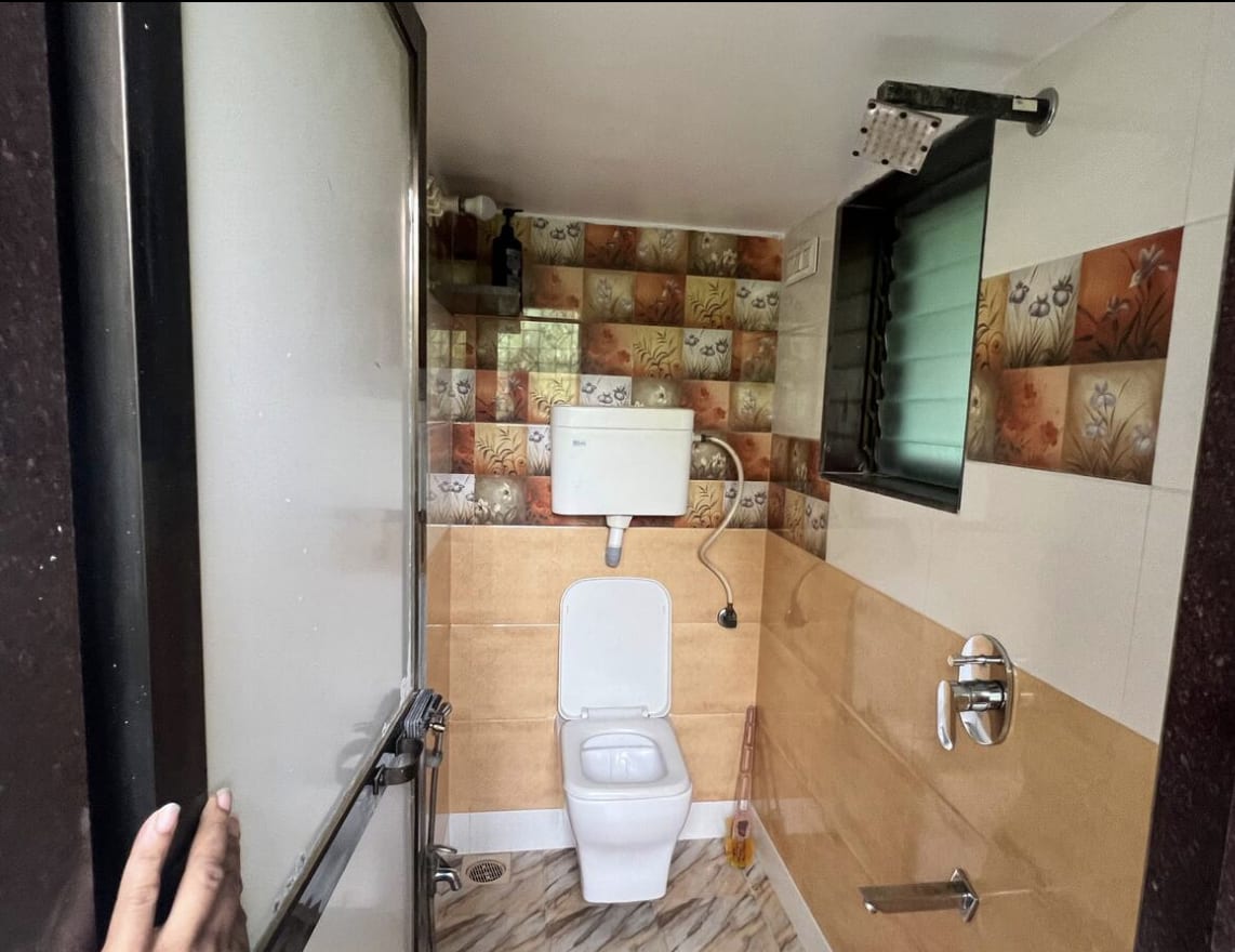 Additional Bathroom View